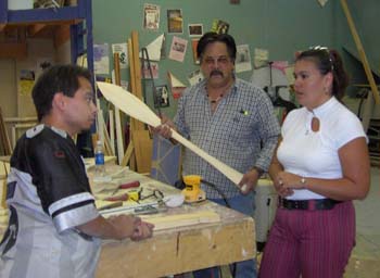Don teaching carving at Splitting the Sky